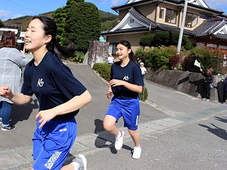 1105