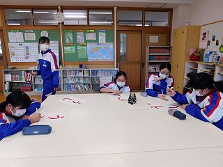 1216