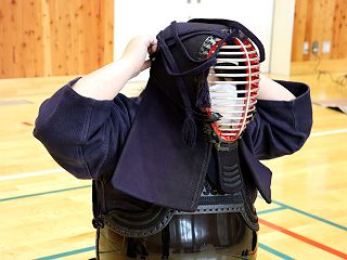 1216