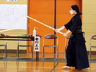 1219