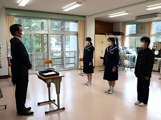 100430