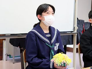 111725
