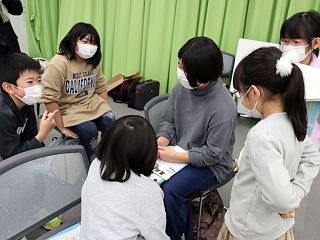 120305