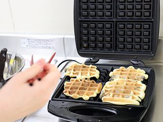 121311