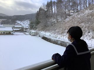 013121