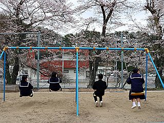 040752