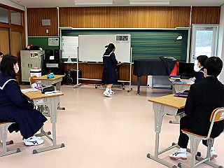 041505