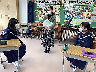 042402