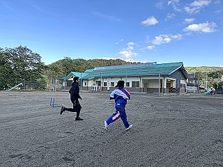 050878