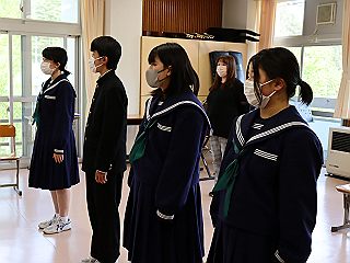 050931