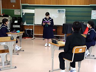 052307