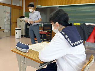06261l
