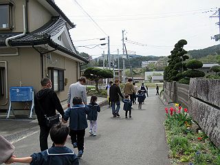 042701