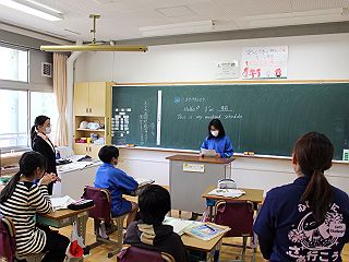 052903
