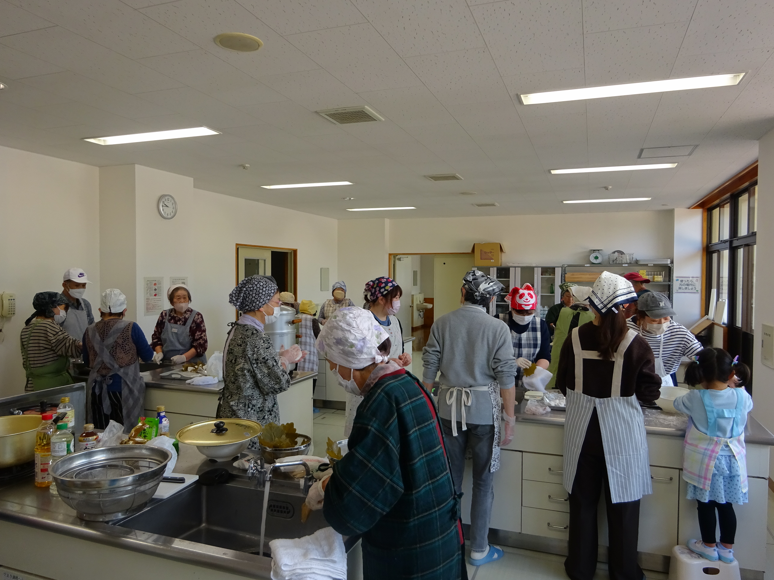 農産物加工実習室活動写真