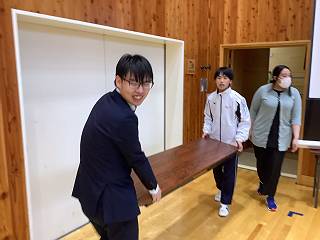 100501