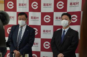 日程公表時の取材の様子